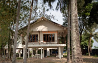 H001749